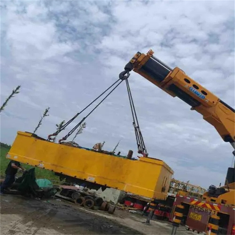 娄底吊车吊集装箱需要多少钱